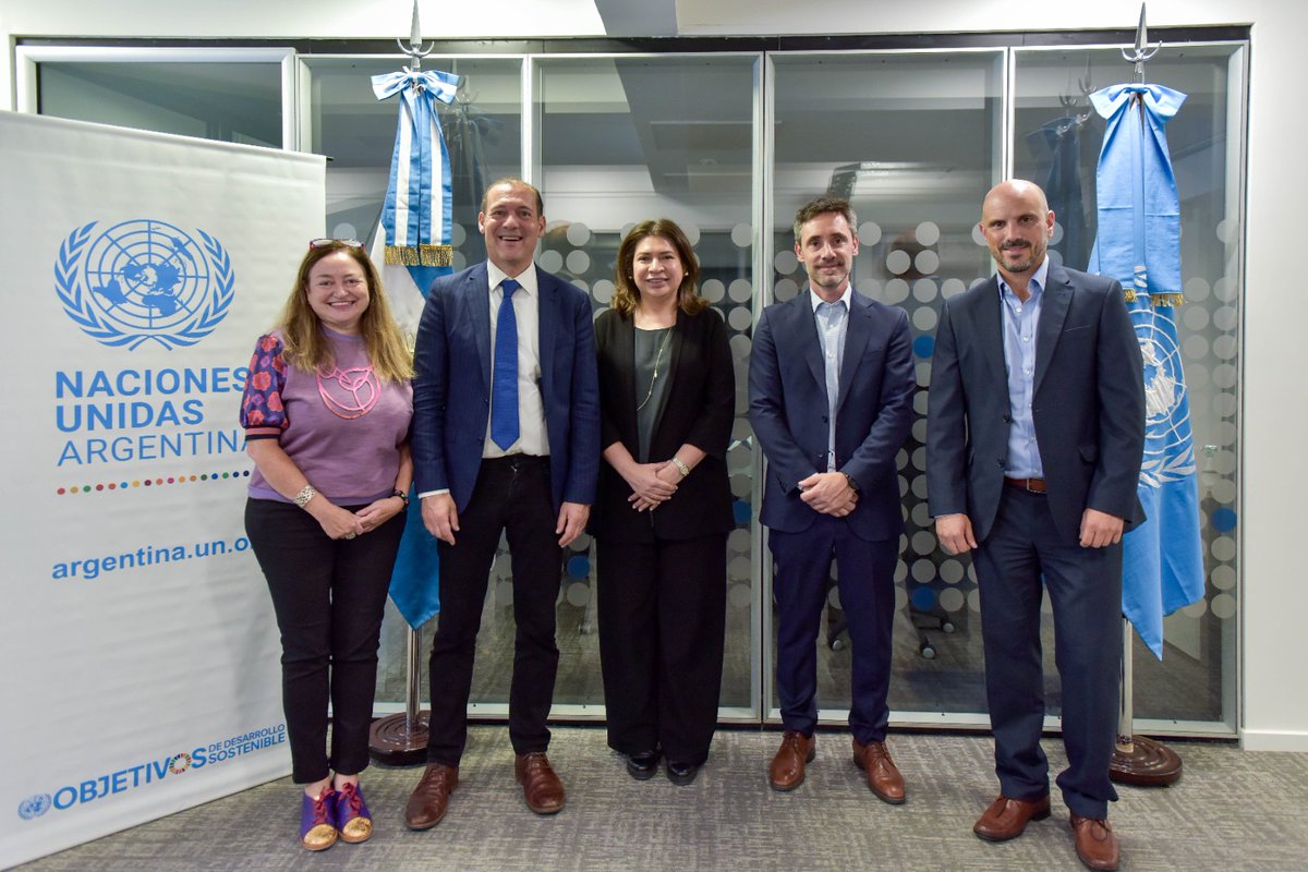 OmarGutierrezOk's tweet image. Visité la @ONUArgentina para analizar los resultados del programa de capacitación y transferencia metodológica Ciudades Sostenibles: Nueva Agenda Urbana.
Un encuentro junto a @pepeousset, del equipo de gobernador entrante, e Ignacio Lamothe, secretario general del @CFI_Argentina.