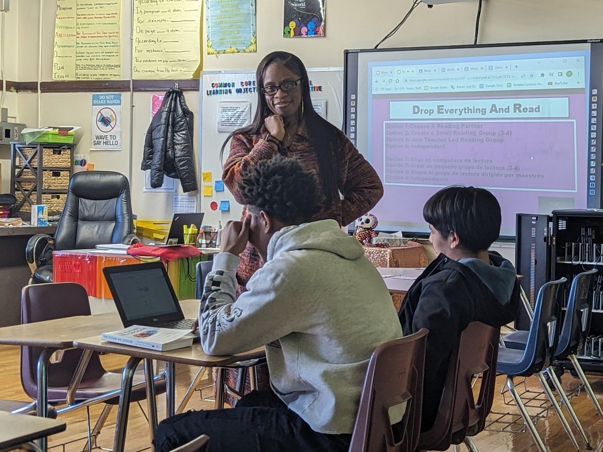 CPSNetwork16's tweet image. Another Rigor Walk in the books! @GageParkHighSch 
@ChiPubSchools @CPSteach_learn