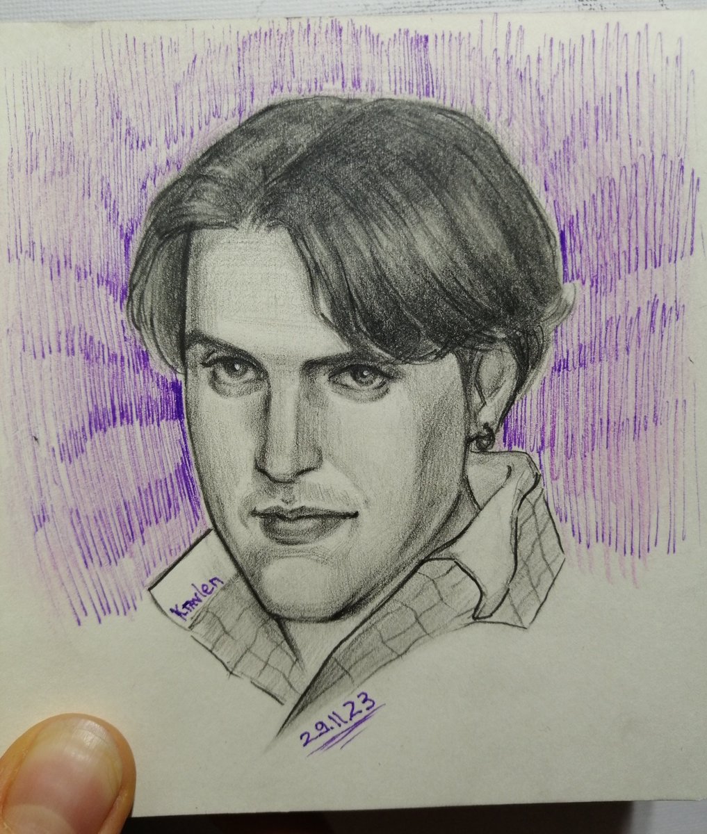 Вспомнил что у меня есть маленький скетчбук