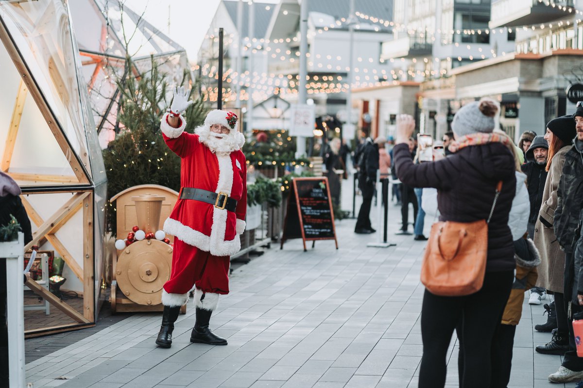 Friday Harbour Resort’s European-style Holiday Market is on now until Dec. 30th featuring the best in local food and gift vendors, a 40-foot lit tree, cozy warming lounges and so much more. Tune into CP24 Breakfast tomorrow with a chance to win a great prize this holiday season!