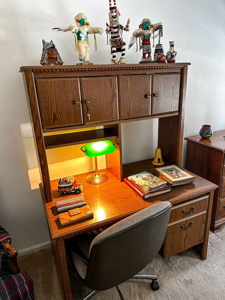 AaronSiepierski's tweet image. Get your hands on stylish home furniture at the West Bloomfield Estate Sale! 🛋️

📍 5805 Glen Eagles Dr West Bloomfield, MI 48323
📅 Dec. 1-3, 2023
⏰ 10:00 am - 4:00 pm

Let&apos;s make your space fabulous!

#furnitures #sidetables #computerdesk #cabinets #michigan