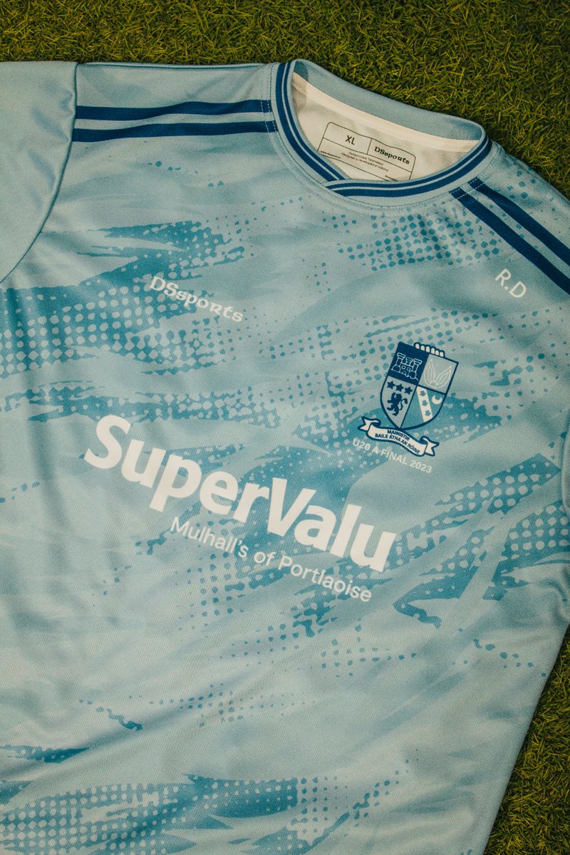 dssportswear_'s tweet photo. Congratulations to @ballyroanabbeygaa winning the u20 last Sunday! 🏐

Happy to kit out the lads and get these gorgeous cross-collar training tops designed and produced in 3 days 🔥

#dssports #ballyroan #gaa #football #u20 #winners https://t.co/kmaoTNhDEf