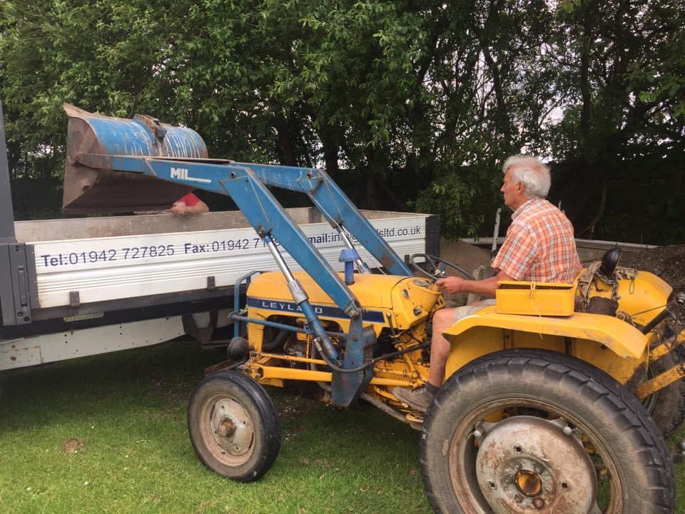Everyone at Atherton Town F.C. would like to wish Mr Atherton Town Gerald Butler a Happy 80th Birthday 💛💚

Without him they’d be no football club ⚽️

Enjoy your pint of bitter 🍺
