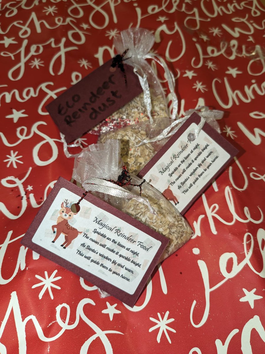 learner_wcs's tweet photo. Eco & Grow class have made reindeer dust to sell at next weeks Christmas Fayre using biodegradable glitter #ecofriendly #enterpriseactivity https://t.co/CVmuMjq4Ah