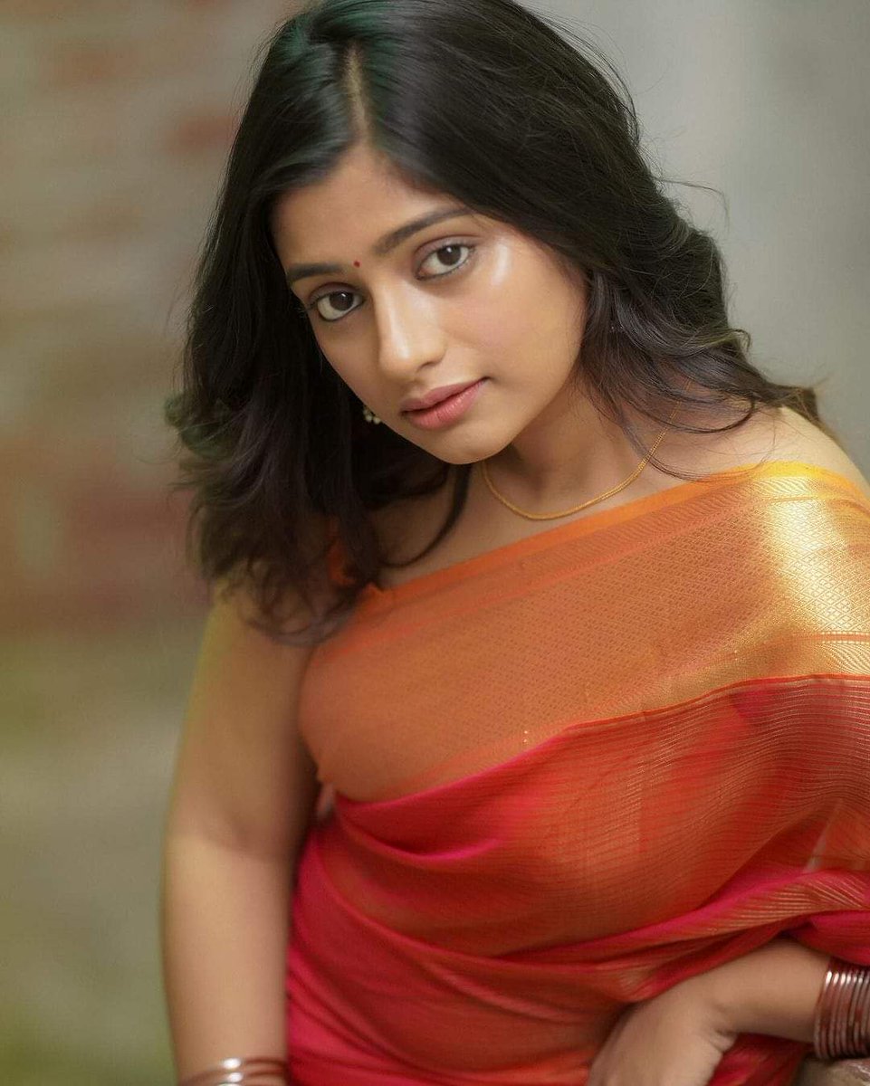 itsmeaziz07's tweet photo. Who has capability to win the #BiggBossTamil7 title?

#Vichithra  - Like ❤️

#VJArchana - Retweet 🔁 

#BiggBoss7Tamil
#biggbosstamil #BiggBoss7 #BiggBossTamilSeason7 #BBTamilSeason7 #vichitra https://t.co/RNAKp2AfR0