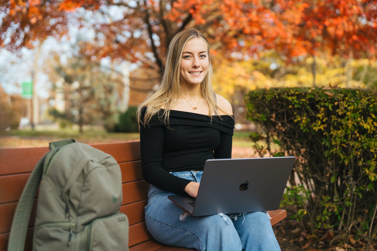 🚀 Propel your career with @marshallu Online! Explore now: marshall.edu/online. #CareerBoost #FutureFocus #OnlineDegrees #CareerAdvancement #EducationOnline #FlexibleLearning #DigitalEducation #VirtualClassroom #FutureFocused #OnlineLearning #DegreePrograms #ElevateYourCareer