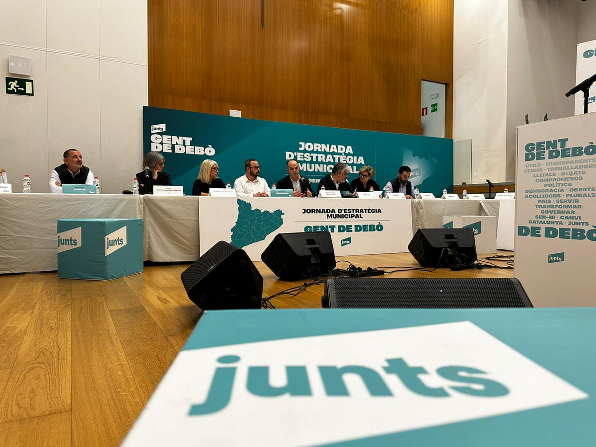 📸 Junts celebra a Torredembarra la jornada territorial del Tarragonès

👥 Han participat a la jornada el secretari general <a href="/jorditurull/">Jordi Turull i Negre</a>, el president del grup parlamentari <a href="/albertbatet/">Albert Batet Canadell</a>, el diputat i president de vegueria Quim Calatayud, el diputat al Congrés <a href="/jmcruset/">Josep Maria Cruset</a>, la