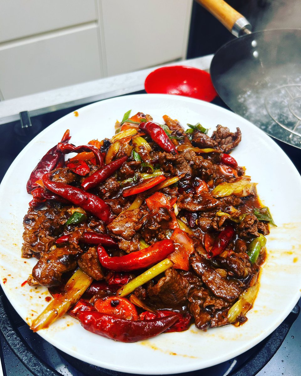 dannykapur's tweet photo. @VodafoneUK Chilli 🌶️ beef! https://t.co/e5YxMxYiVk