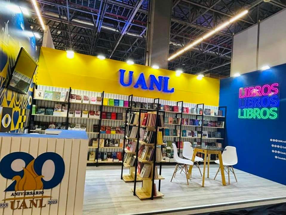 iveeeeeeeeth's tweet photo. En el bonito Stand L16 de @casalibroUANL @CulturaUANL de la @FILGuadalajara podrán encontrar mi libro. Lo acaban de reimprimir 💜🤠. Vayan por el suyo. https://t.co/e30ZoAyC90
