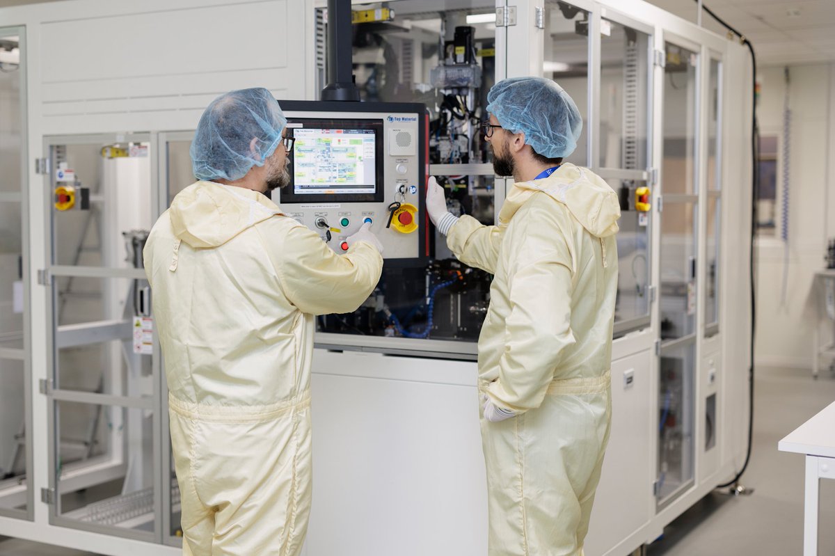 SALAMANDER Project (@salamandereu) on Twitter photo 🔋<a href="/SalamanderEU/">SALAMANDER Project</a> Coordinator @ife_norway unveils the new Battery Laboratory! 🔬
This new facility will play important role in advancing the frontiers of battery technology.
More information: lnkd.in/dQEyw-ZJ
#SalamanderProject #BatteryInnovation #Battery2030 🔋<a href="/SalamanderEU/">SALAMANDER Project</a> Coordinator @ife_norway unveils the new Battery Laboratory! 🔬
This new facility will play important role in advancing the frontiers of battery technology.
More information: lnkd.in/dQEyw-ZJ
#SalamanderProject #BatteryInnovation #Battery2030
