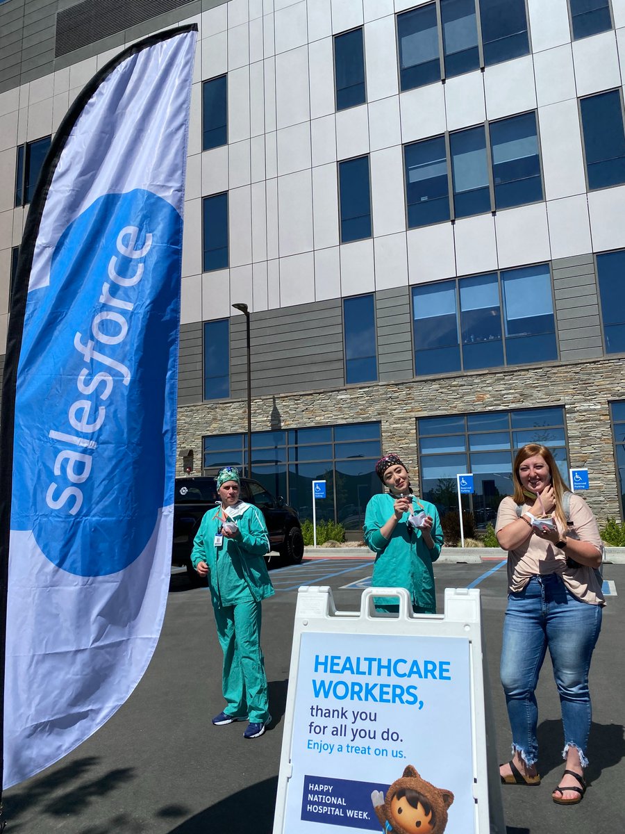 ICEFactor's tweet image. 👉Discussing Branded Banner Flags🚩 

Branded Banner Flags: Vibrant storytellers that make a statement without saying a word. #SimpleYetPowerful