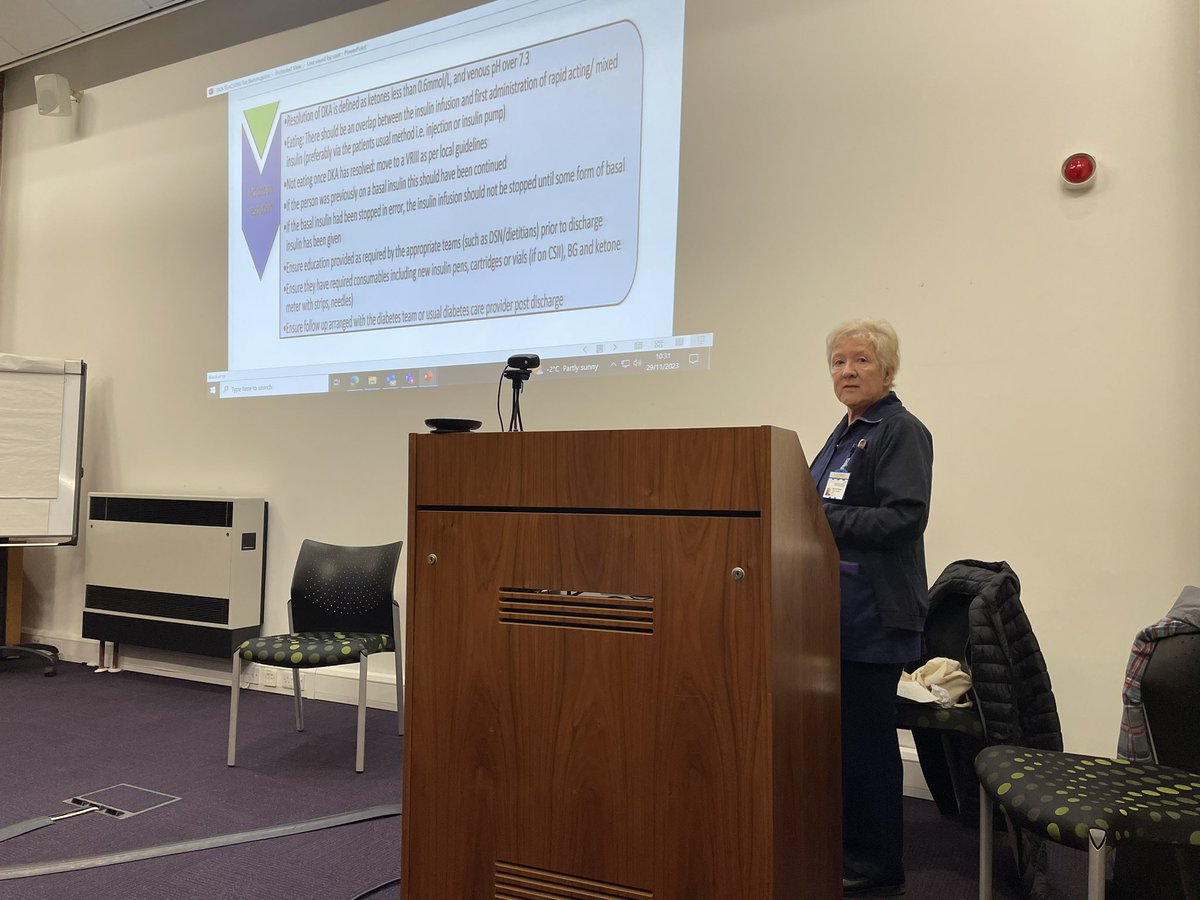 Today we did diabetes inpatient nurse training for staff, this is Margaret who leads the inpatient diabetes care, thanks everyone for coming @LauraLythgoe_ @LNesmejanow thanks Eden diabetes for use of the video @DigiBeteUK @WWLNHS #DiabetesAwarenessMonth