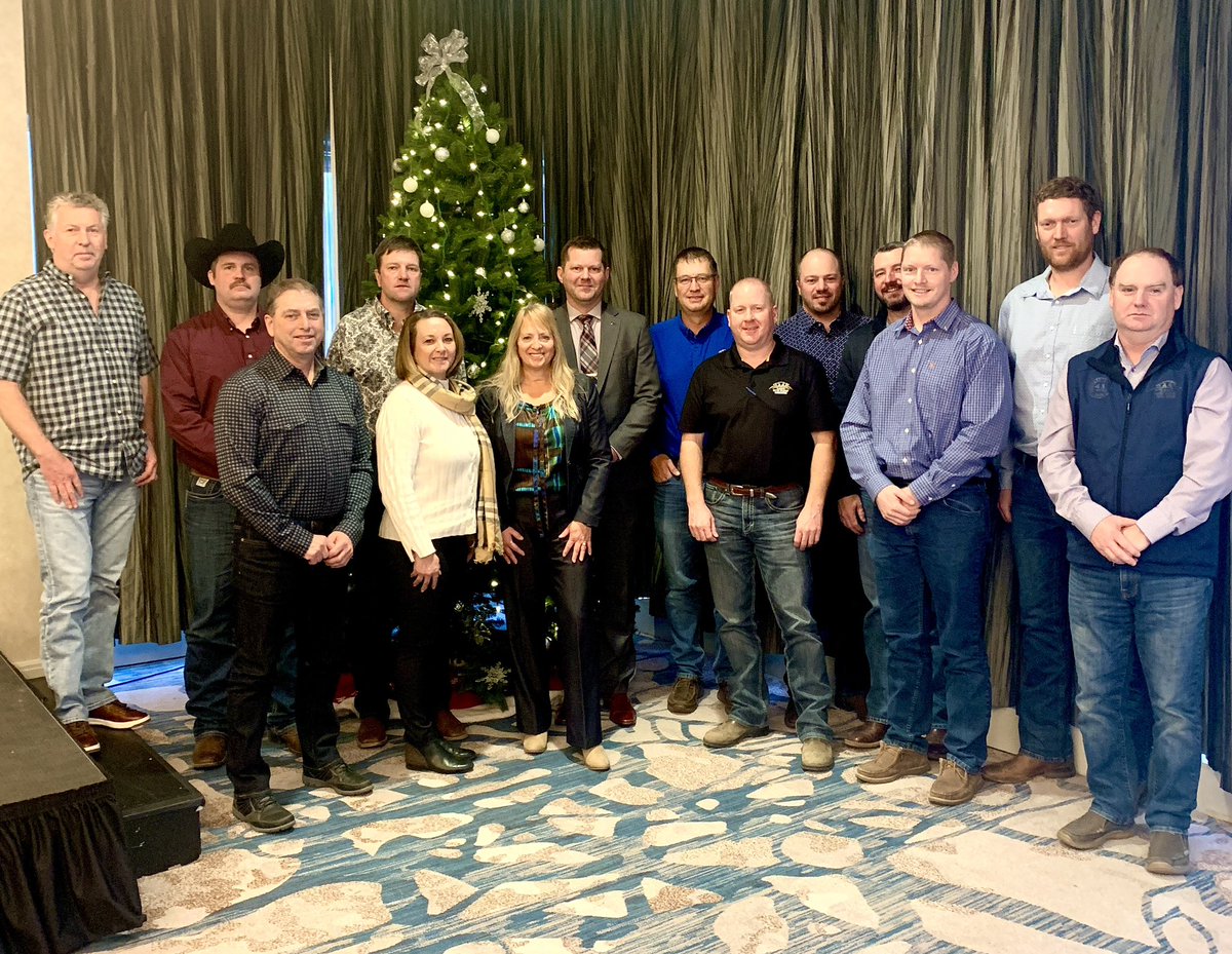 CattleFeedersAB's tweet photo. Thank you Minister @RjSigurdson for attending our board meeting today. We appreciate your time and your support of #AbAg. #CattleFeeders https://t.co/4wWI5TNpRZ