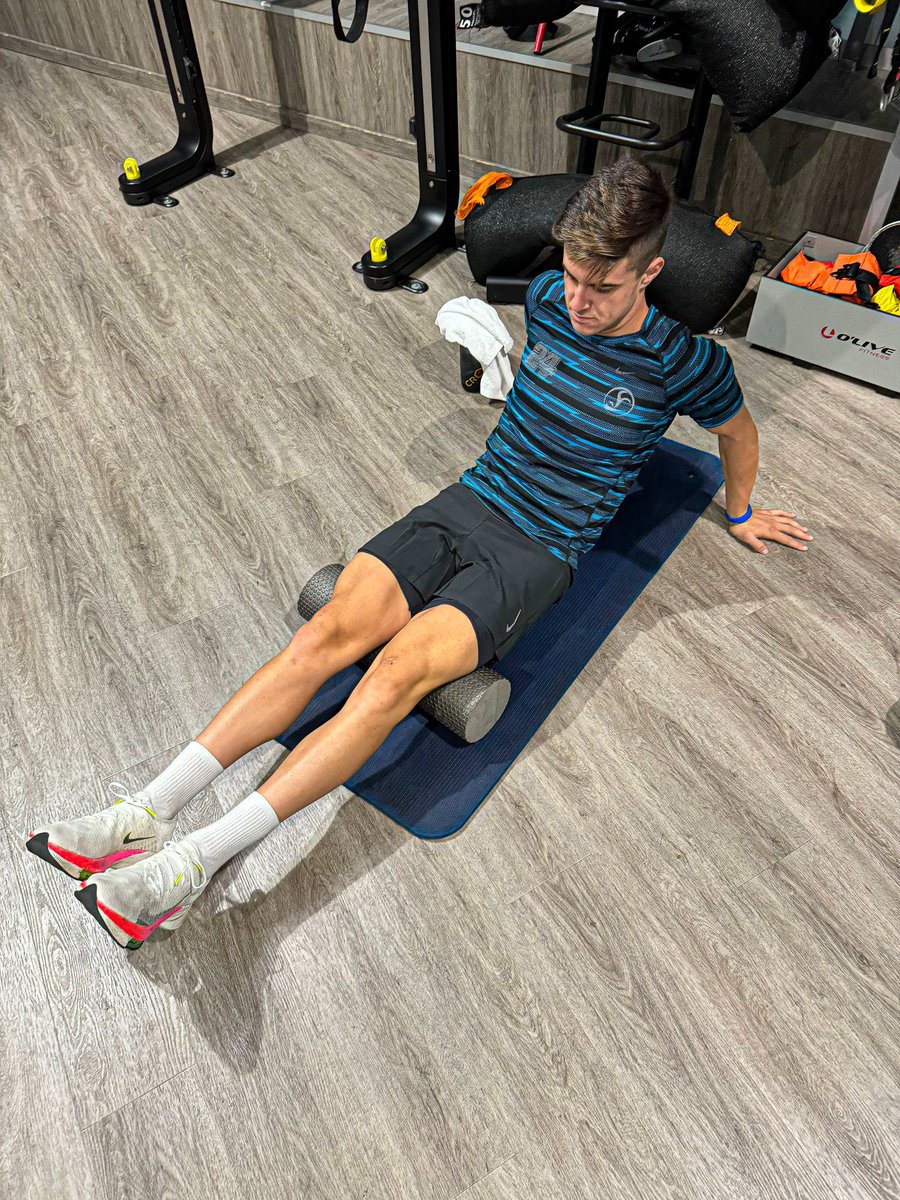 24Marcosramirez's tweet photo. ¡Vamos a por la Maratón de Valencia este Domingo!🫣
No he entrenado lo que me gustaría pero vamos a arriesgar como todos los domingos🤣🤣🤣🤪🤪🤪
Objetivo 2h48min https://t.co/u2JReYHdOH