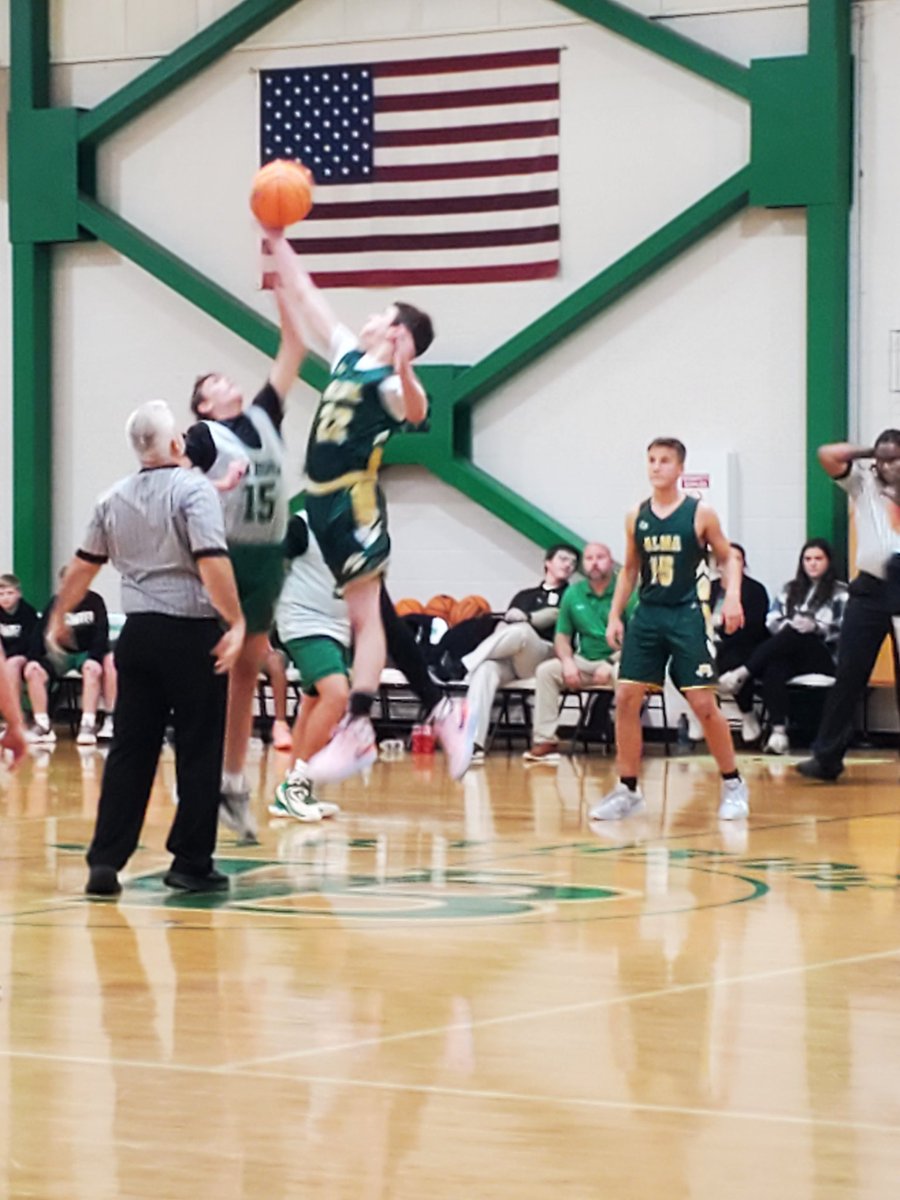 alma_middle tweet media