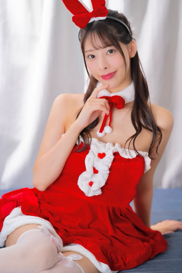 Asian girl Christmas costume