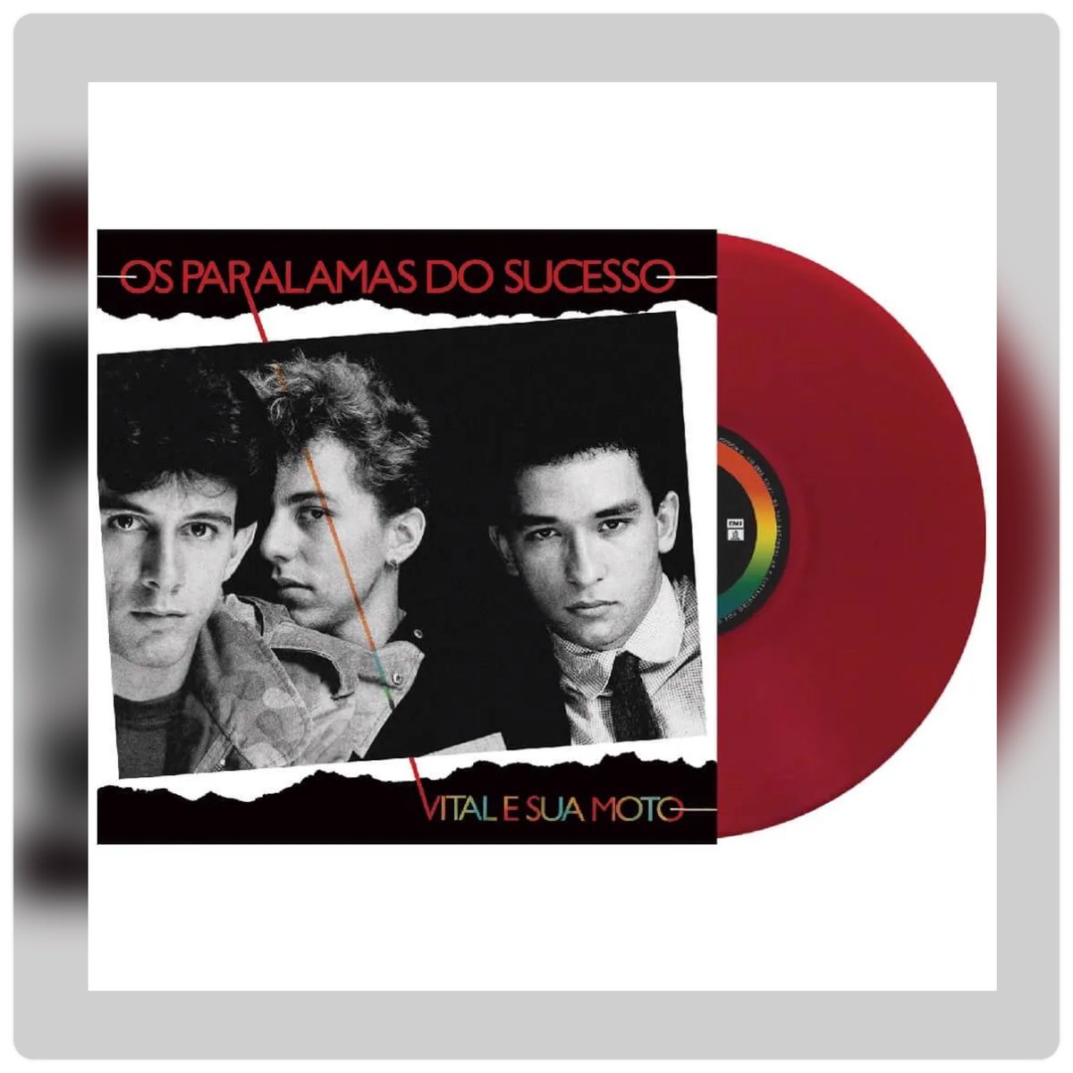 os_paralamas's tweet photo. ⚠️ LANÇAMENTO ⚠️
Já está disponível a edição especial do nosso 1º compacto! Originalmente lançado em 1983, com as músicas “Vital e Sua Moto” e “Patrulha Noturna”, esta edição comemorativa chega em formato Compacto 7” Vermelho Translúcido.

Adquira o seu: https://t.co/ZpVokn5hYW https://t.co/B8DvPfAwau