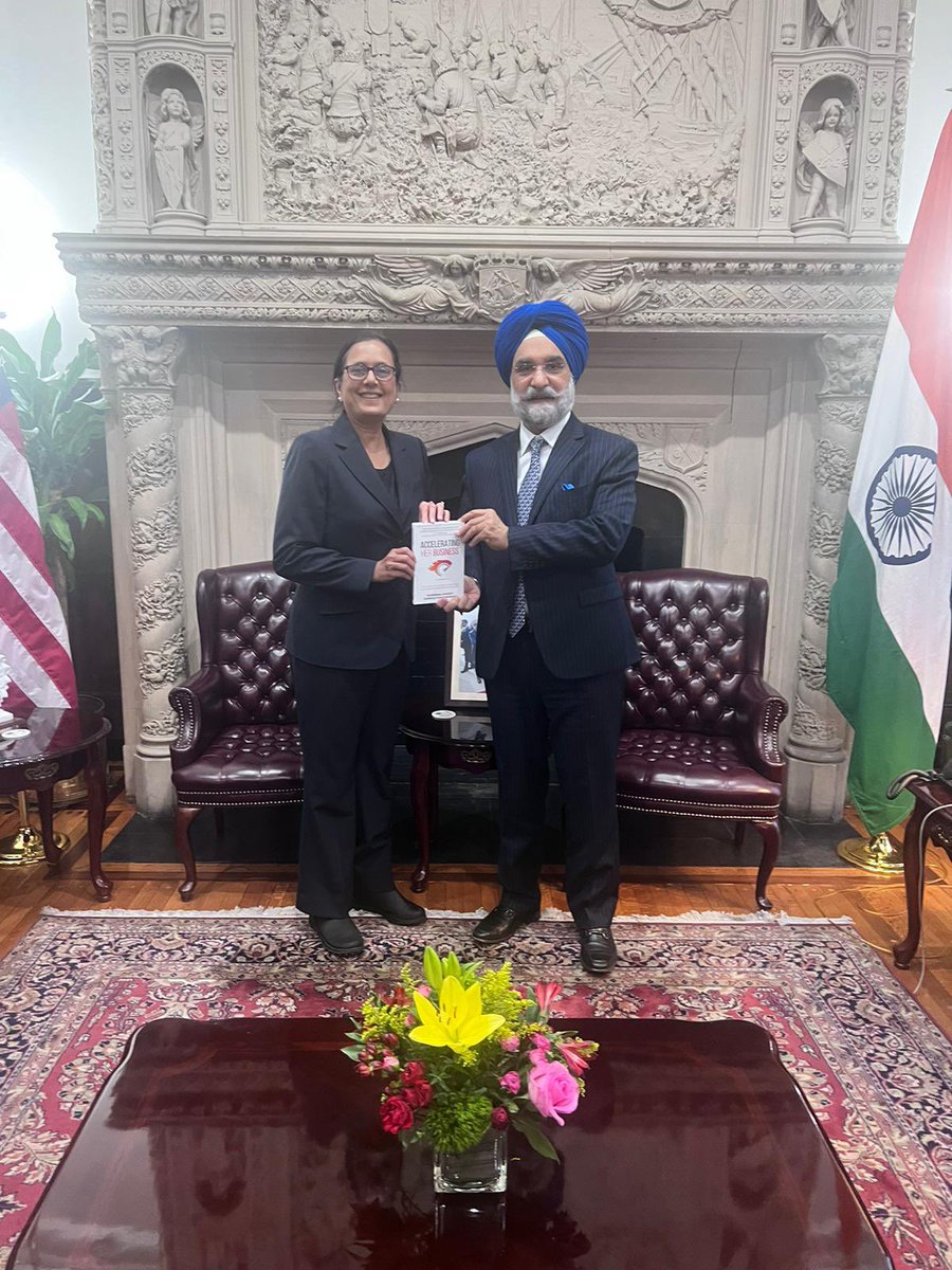 Delighted to meet <a href="/PoornimaShenoy/">Poornima Shenoy</a>, <a href="/Ficci_India/">FICCI</a>’s new representative in the United States. Wish her all the best!