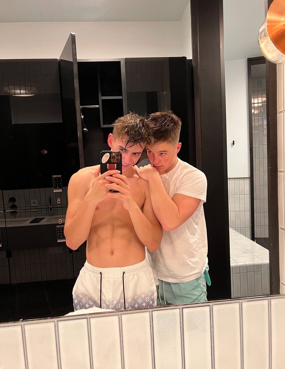 Danny_Edwin18's tweet photo. Hope you guys been liking our “content”😝 it’s been funn!! @michaeldohertyx https://t.co/pq16zPPlD5