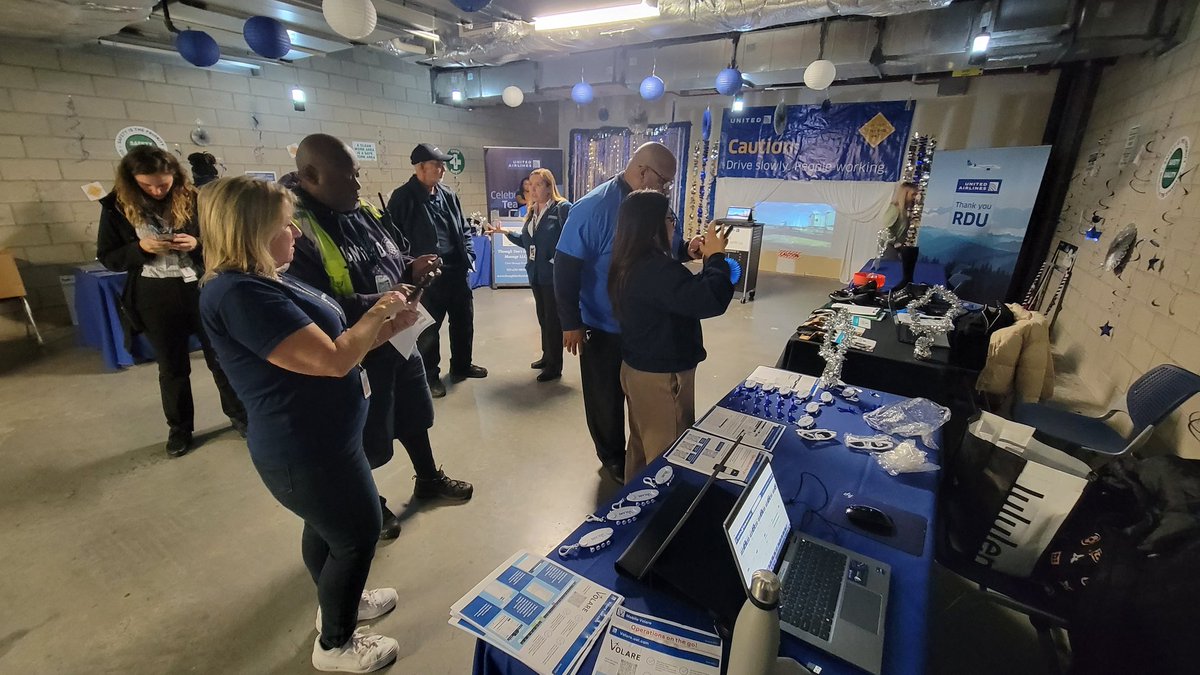 KerryUAsaidWhat's tweet photo. #RDU #Safetyfair . Another great reception to Volare and Mobile.  Thank you Rodney and team.  @scarnes1978 @LouFarinaccio @ronitaliano1 @AOSafetyUAL #BeingUnited https://t.co/FK9vruTGBJ