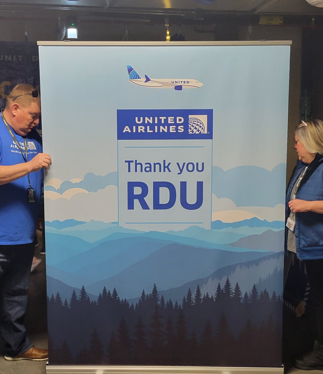 KerryUAsaidWhat's tweet photo. #RDU #Safetyfair . Another great reception to Volare and Mobile.  Thank you Rodney and team.  @scarnes1978 @LouFarinaccio @ronitaliano1 @AOSafetyUAL #BeingUnited https://t.co/FK9vruTGBJ