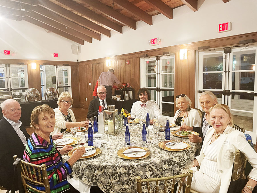 We share memories from the Chopin Salon with Martin Garcia Garcia. The concert was followed by a wine reception, &amp; a dinner with Martin and our Founder, Lady Blanka Rosenstiel.
The next Chopin Salon is on Jan. 28,2024 bit.ly/3eAxMMM
#chopinmiami #miamibeachwomansclub