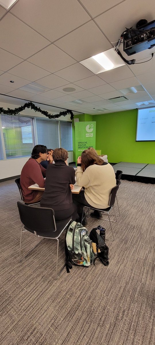 AntjePerrin's tweet photo. German IV and AP students from Lake Zurich HS working with contemporary German music at the Goethe Institut Chicago 
#christkindlmarkt
#funfieldtrip

@GI_Chicago
@LZdistrict95 @LZ95curriculum @GalltKelley https://t.co/MuNMeNymaN