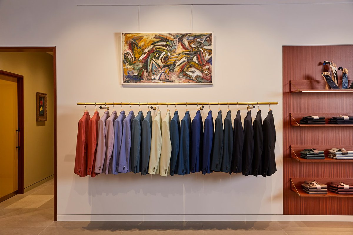 cppluxury's tweet image. Paul Smith opens newly renovated store in Los Angeles at Melrose Place

cpp-luxury.com/paul-smith-ope… 

#PaulSmith #MelrosePlace #LosAngeles #renovation #reopening #luxuryfashion #luxury #fashion #luxuryretail #luxuryboutique @PaulSmithDesign
