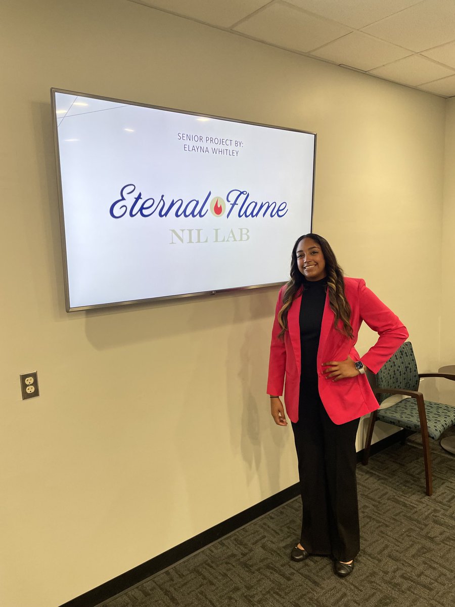 ⁦<a href="/ElaynaWhitley/">Elayna Whitley</a>⁩ successfully presented her ⁦<a href="/ORUSportMgmt/">ORUSportManagement</a>⁩ Senior Project #GoldenStandard