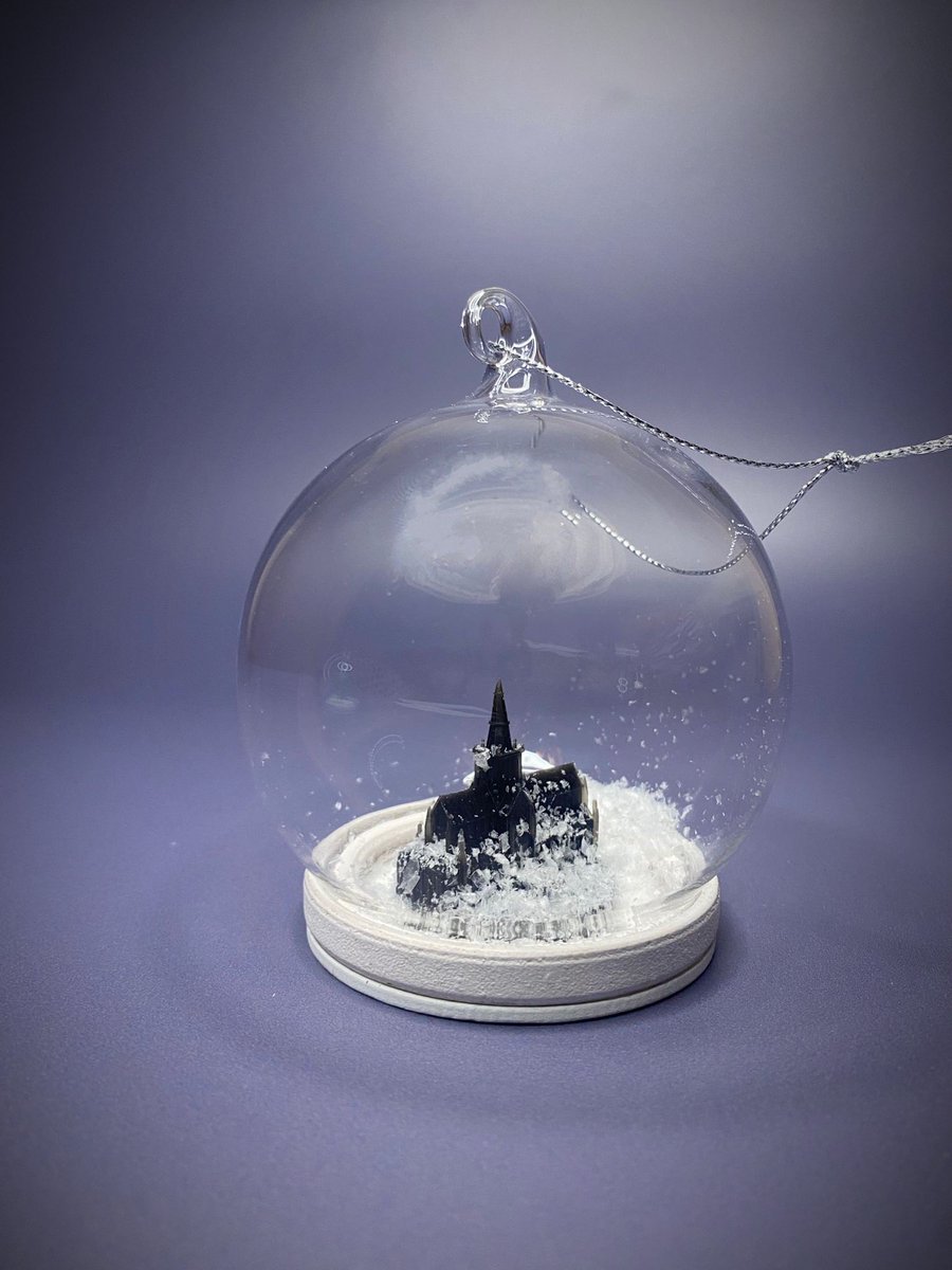 🚨 Due to the popularity of our new Christmas Bauble range we have added another two variations!

Celtic’s European Cup and Glasgow Cathedral editions now available to buy through our website (link in bio) ♟️🍀⚽️