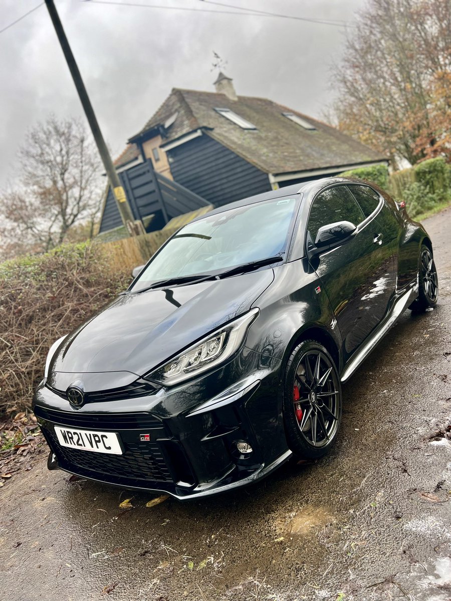 PickettsValet's tweet photo. Stunning cars made even more stunning by us! 

💻https://t.co/NiBWJeC1Vh 
📍Covering Ashford , Kent and the surrounding areas. 
🧪Infinity Wax Synergy Pro Verified installer
⭐️Over 200 Five star reviews
🔒Fully insured 
💳Card/Online payments accepted 
📱07841507801 https://t.co/hLiNUFTk0B