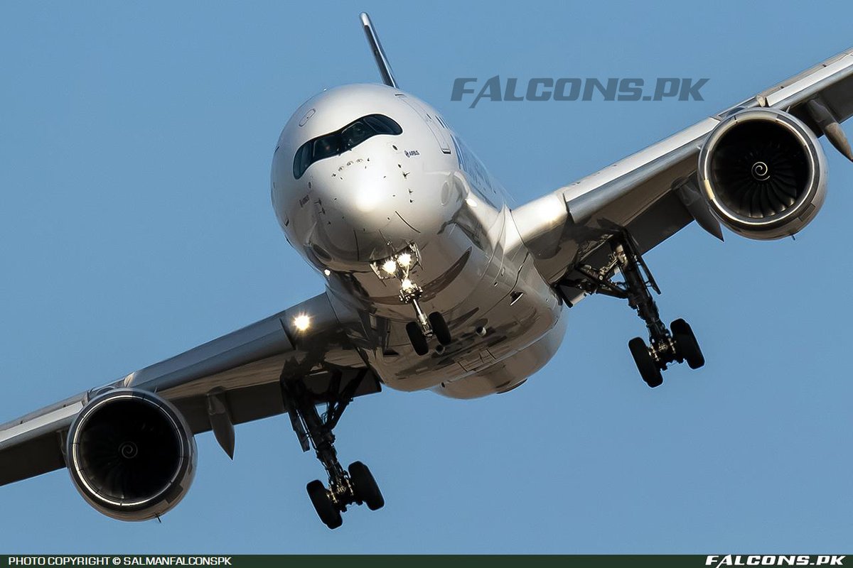PAFFalconsPK's tweet photo. Airbus A350-1041 Reg: #FWMIL
https://t.co/4ZLUhgauQG

#paffalcons #aviationlovers #a350 #dubaiairshow #avgeeks #aviationdaily #das23 #aviationphotography #falconsspotters https://t.co/0fWMOpC8nY