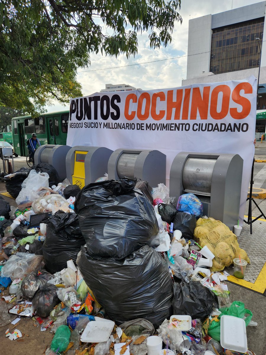 CesarMetlab's tweet photo. Primer acto: haces un mega negocio millonario con un programa mal implementado. 

Segundo acto: como no está bien diseñado el programa le echas la culpa a las personas porque es un fracaso. 

Tercer acto: no te importa la ciudad porque al final ya eres rico.

Movimiento Ciudadano https://t.co/sQdfuovPoI