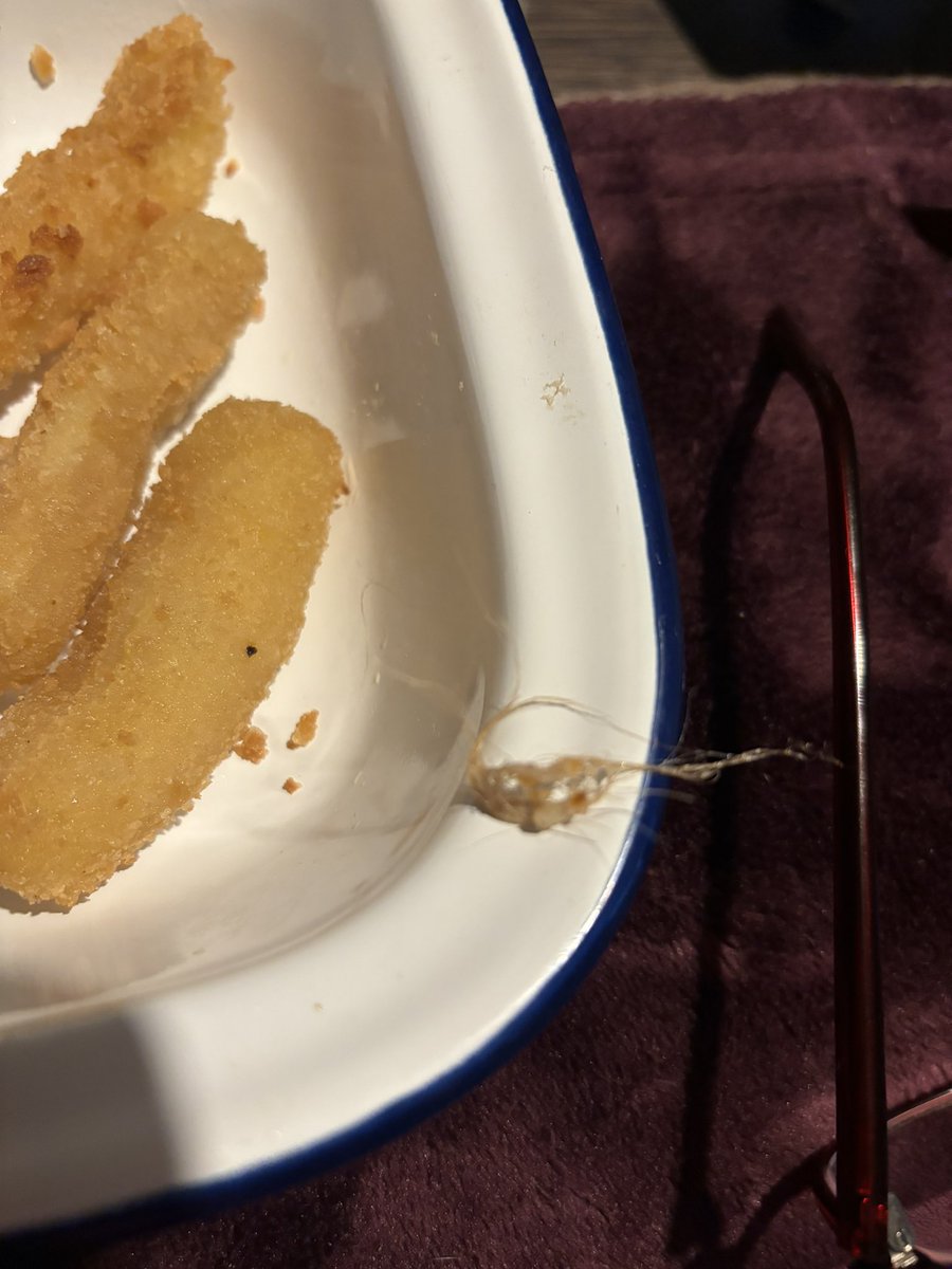 HowfenLilly's tweet photo. @asda bought your mozzarella sticks today and found this one one of them 🤢 https://t.co/9AoFHANPfj