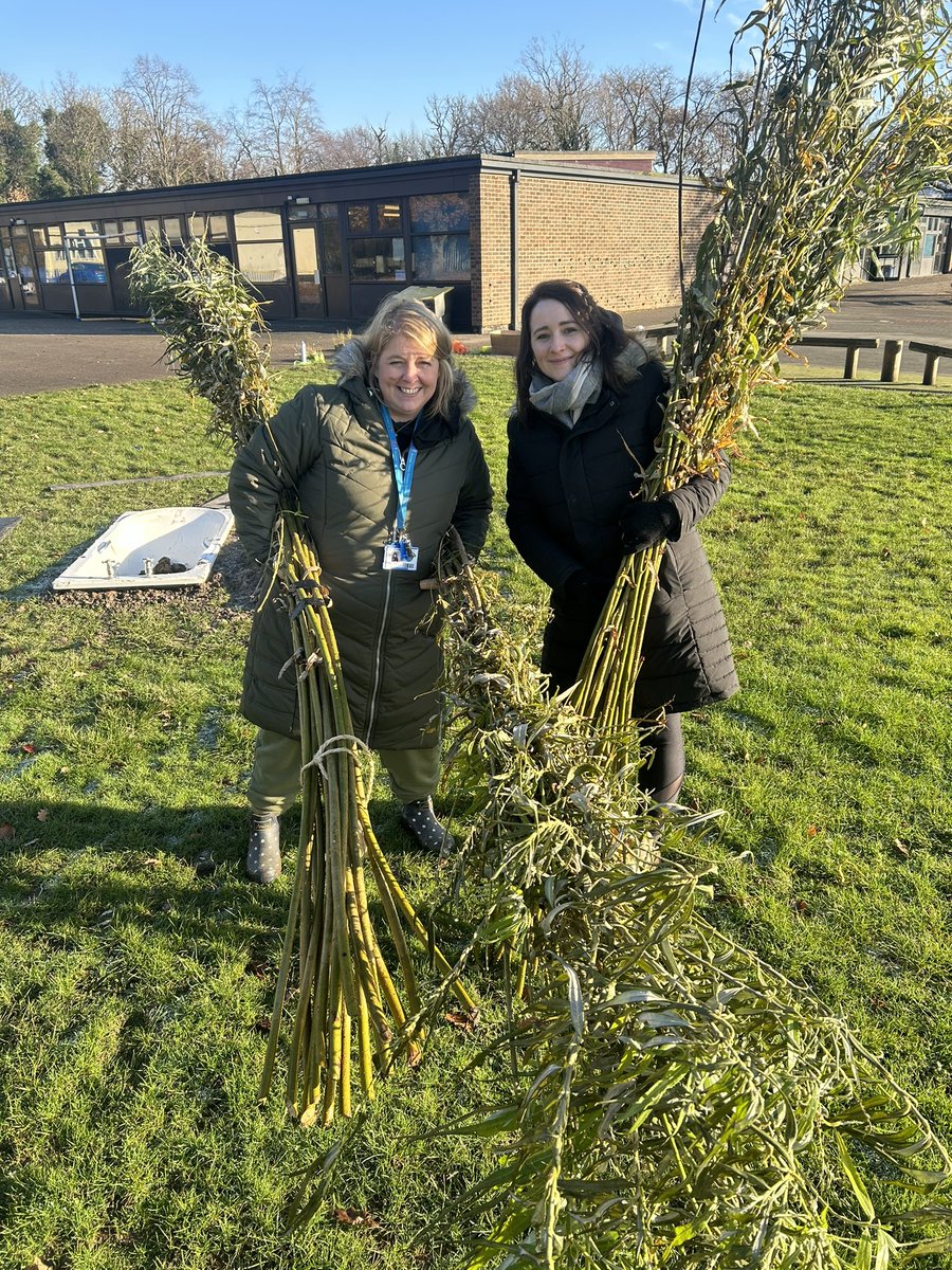 GrangeValley1's tweet photo. What a day! We had so much fun planting trees and willow weaving. Mrs H got mud all over her 🙈 loving our #opaljourney 👍 https://t.co/ORUcUotBEg