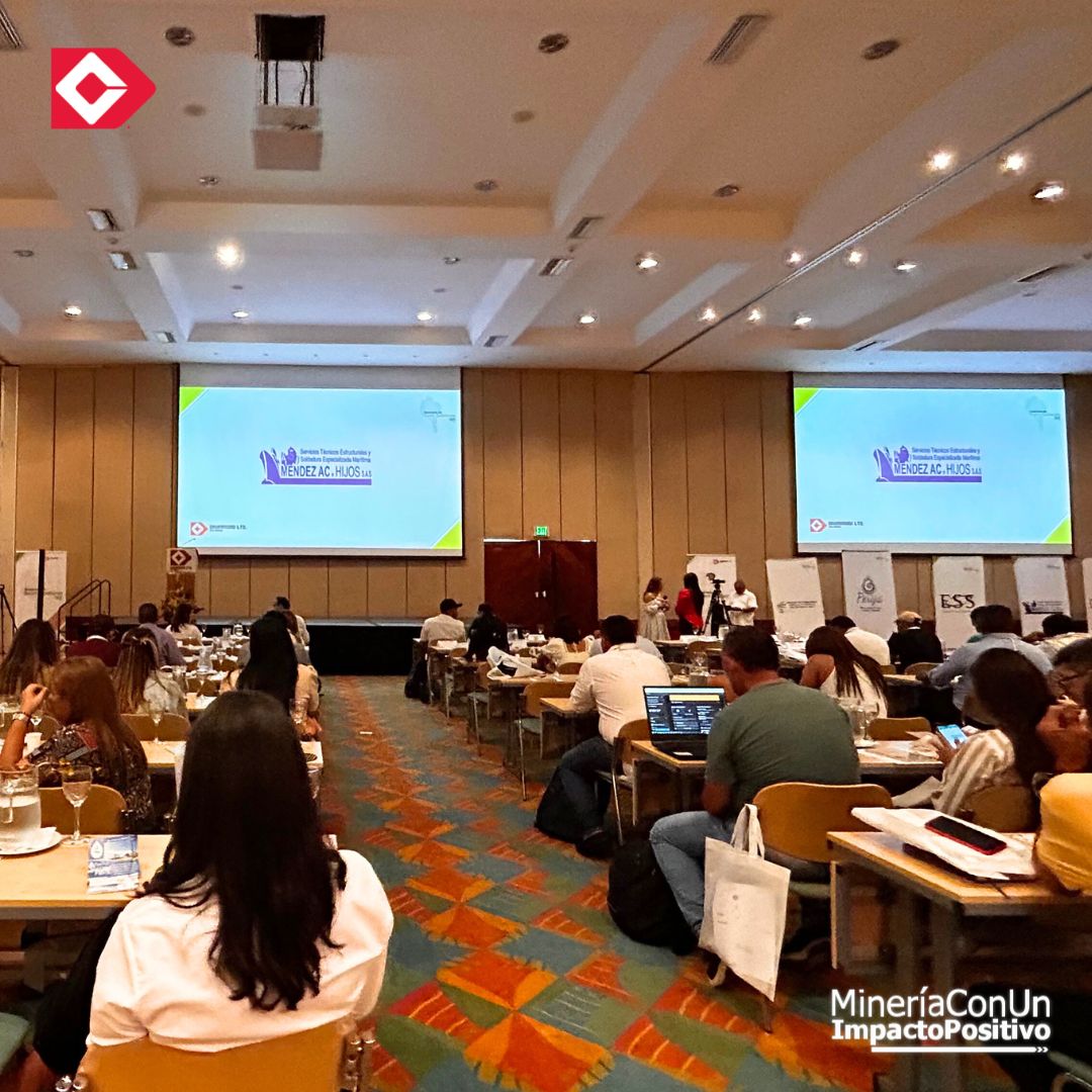 DrummondLtdCo's tweet photo. #AEstaHora en #SantaMarta iniciamos la IV versión de nuestro #SeminarioDeBuenGobierno🤝, una contribución al fortalecimiento institucional de la región, mediante el mejoramiento de las competencias y habilidades de los gobernantes electos; incluidos concejales y diputados. https://t.co/mcqgSUvtK7