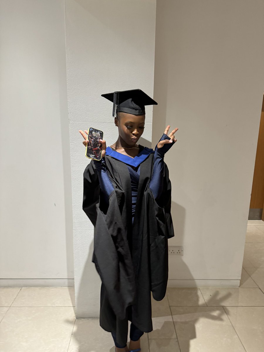 shaynedelande_'s tweet photo. “Jab doh play jab doh waste time yuh madddd!”

It’s a Masters Graduate🌻. https://t.co/JC1hMYXag2