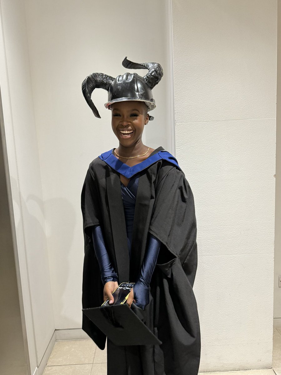 shaynedelande_'s tweet photo. “Jab doh play jab doh waste time yuh madddd!”

It’s a Masters Graduate🌻. https://t.co/JC1hMYXag2