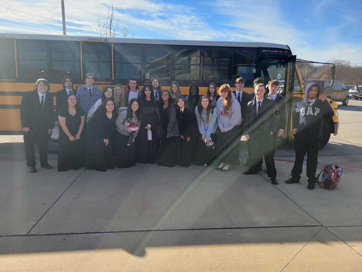 Proud to work w/ <a href="/KSHB41/">KSHB 41 News</a> again this year &amp; record for Sounds of the Holidays! Always a privilege to do this &amp; showcase Fine Arts in our schools during the holiday season! (Way to go, Mr. White for Year 14 of this!) #relentlesspursuitofexcellence #leavealegacy #proudofthepride