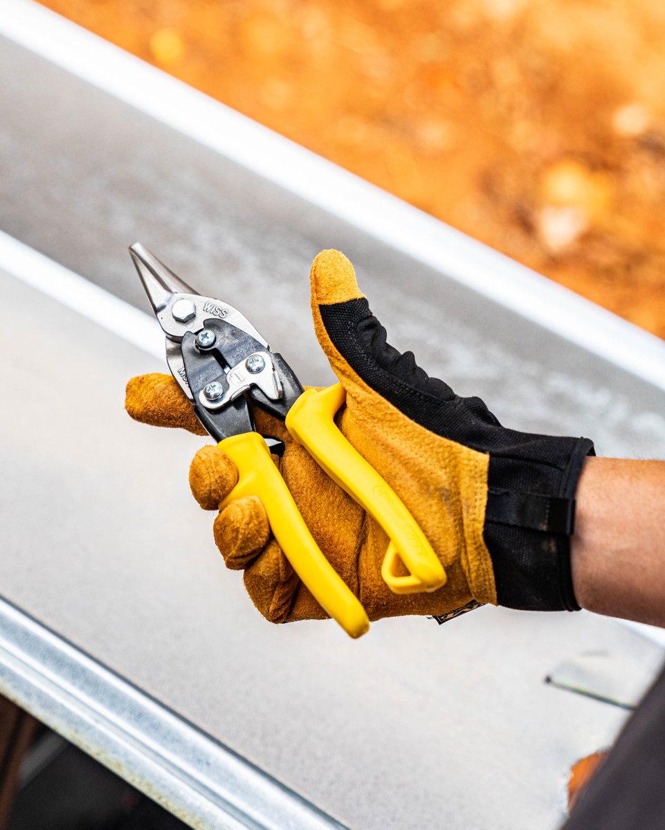CrescentTools's tweet photo. Cutting corners? Not with these snips!
Rip through metal like a pro with our next-level, non-slip Aviation Snips. #CrescentTools | https://t.co/6qldEwV0F7 https://t.co/ja6lE7tUYo