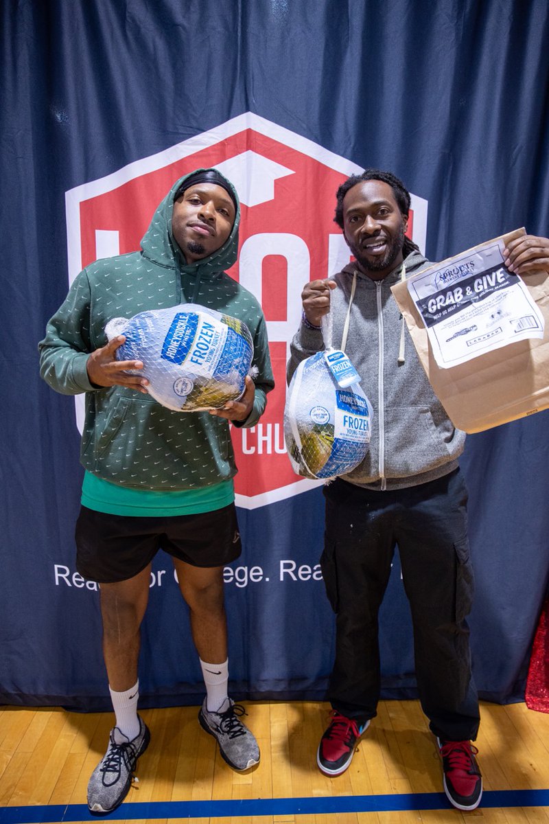 LEAD Brick Church hosted a turkey drive last week &amp; were able to provide 100 families with turkeys! <a href="/live2_aspire/">Aspire - A Human Development Company</a> &amp; 101.1 the BEAT sponsored this event, &amp; Tennessee <a href="/Titans/">Tennessee Titans</a> player Hassan Haskins even came to help. We're thankful for these amazing community partners. <a href="/H2_3125/">Hassan Haskins</a>