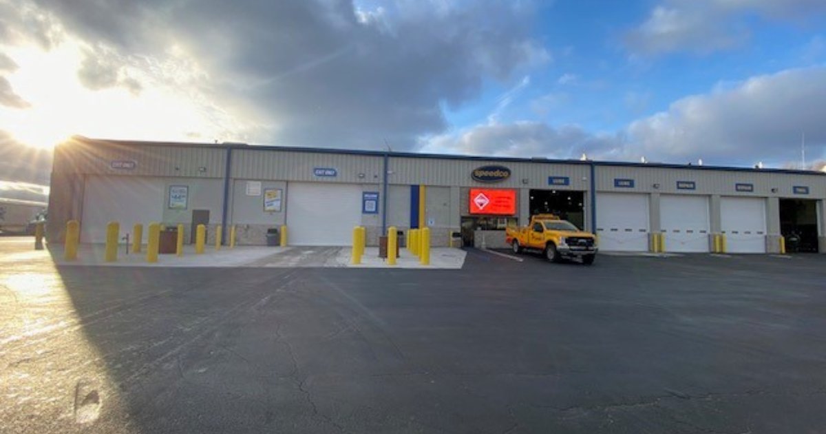 Get the mud, salt and grime off your truck or RV this winter with Love’s Truck Wash! Today we opened our new location in Gary, IN, our fifth overall. Get the same quality as a handwash in half the time! 📍 – Gary, IN I-94, Exit 9 Learn more: loves.com/en/truck-servi…