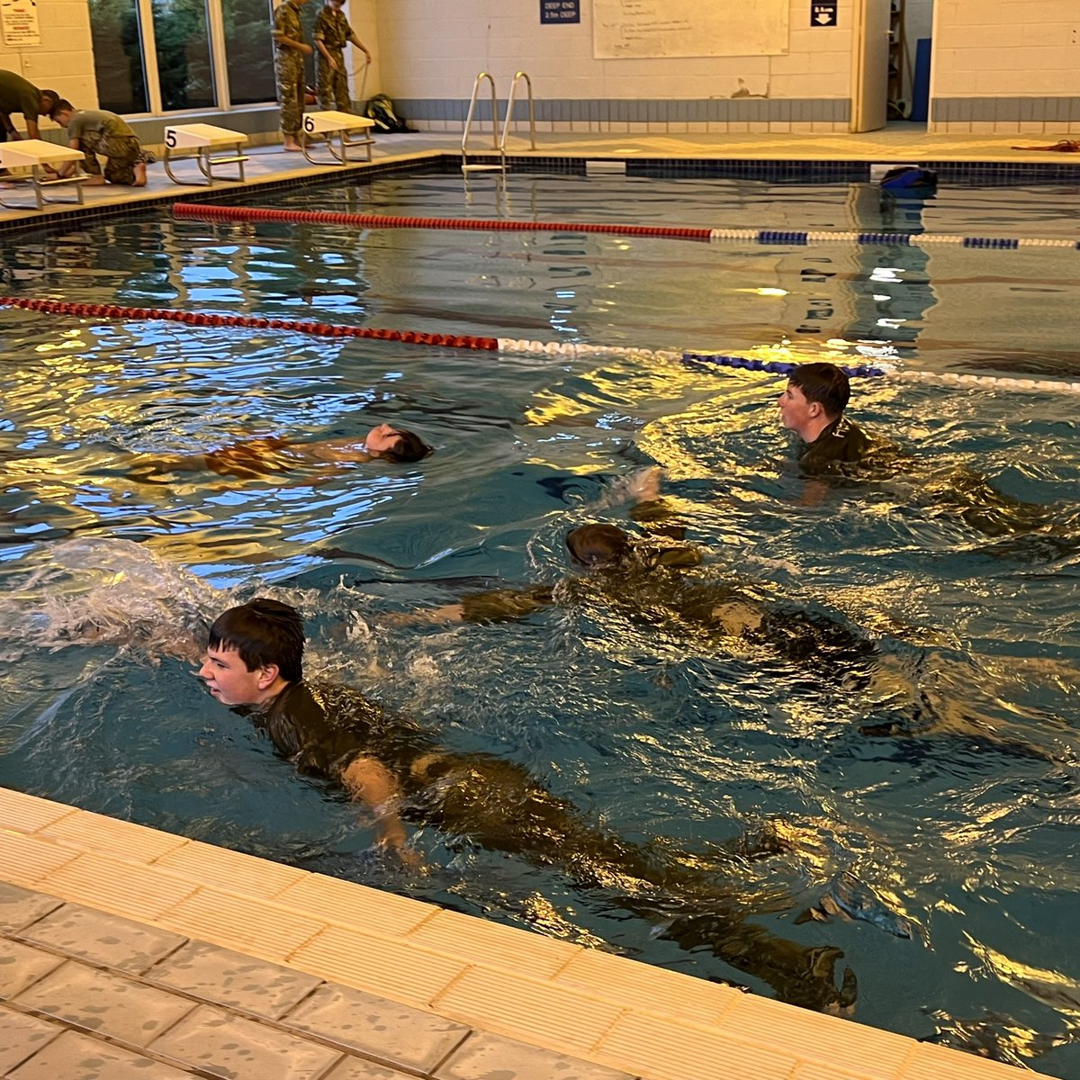 A wonderful display of determination and skill in the Cadet Force Swim Test by our Year 10 CCF cadets today! A big shout-out to Ray for his expert guidance 🏊‍♂️🌟 @CCFcadets #FutureLeaders @HabsMonmouth @RNinWales