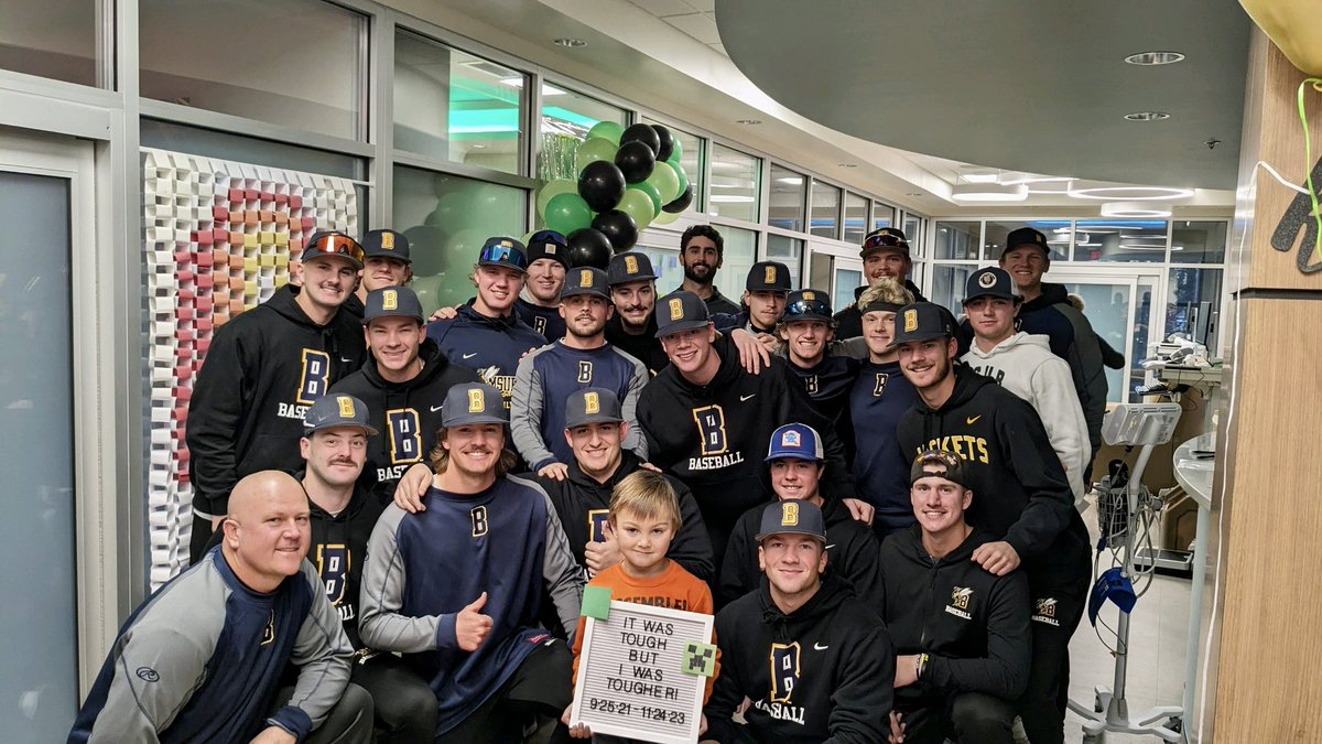 Cancer is tough but Matty is tougher❗️

Congratulations on ringing the bell Matty, and thank you for letting us be apart of your journey!

#msubbaseball