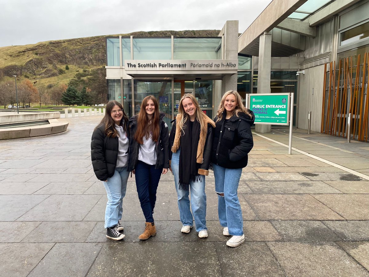 Some of our fab senior pupils visiting parliament today 🙌 ❤️  #ec #ci #rc