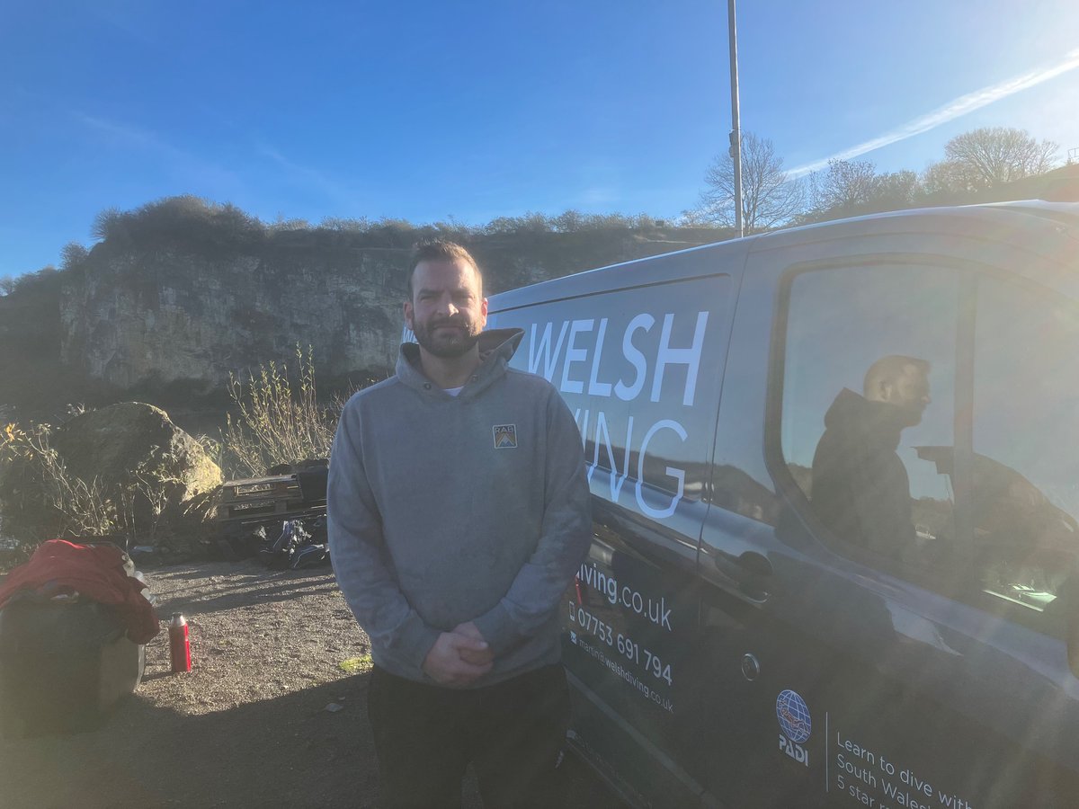 WelshDiving1's tweet photo. CONGRATULATIONS this week to Chantelle, Becca, Ben N, Jamie, Ollie, Daniel and Seb who are now PADI Open Water divers!! Also well done to Ben T who completed first open water dives!! Special well done to Young Diver Caitlyn who braved the cold!! https://t.co/zZvKZ2kMJQ