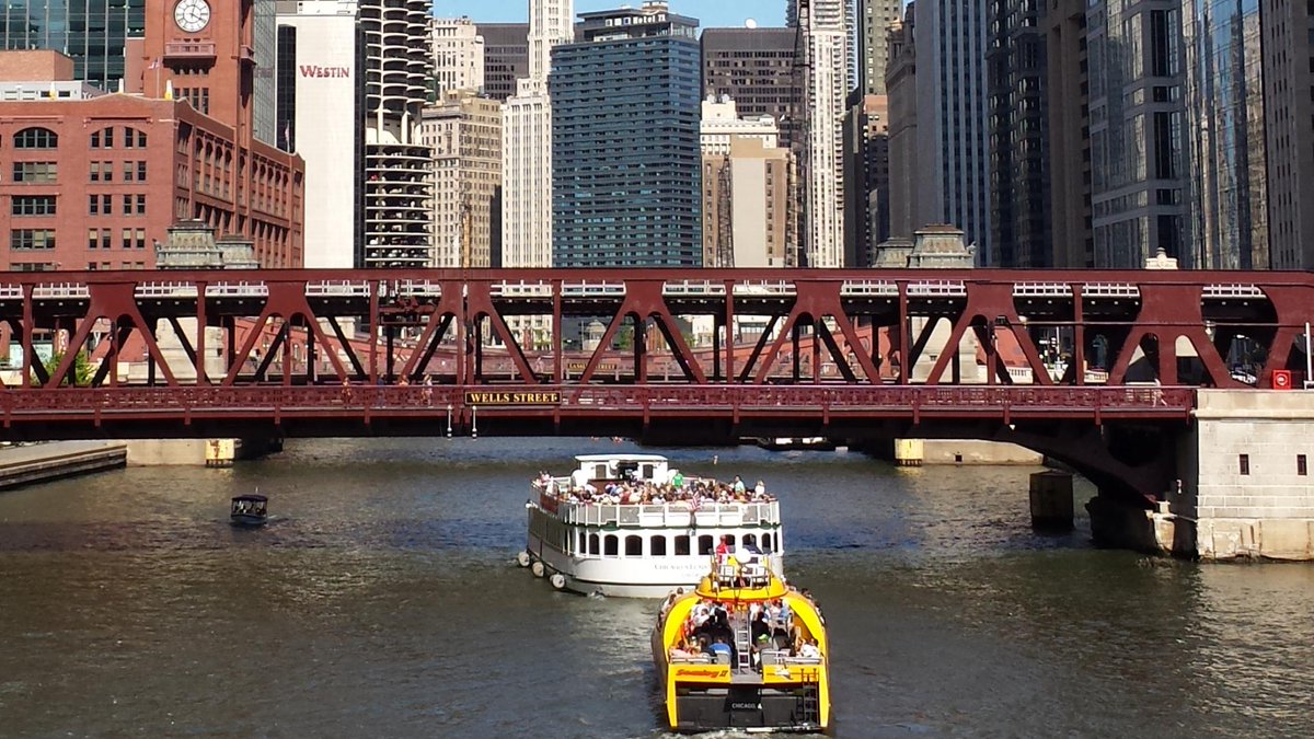 eVisitorGuide's tweet photo. Explore Chicago with @eVisitorGuide -- it's #FREE and mobile friendly! https://t.co/5yCvhEZDRO
#Chicago #travel #budgettravel #visitorguide #TravelGuide #sightseeing #museums #Attractions #tours #walkingtours #dining #nightlife #theater https://t.co/RXOAxg29Wn