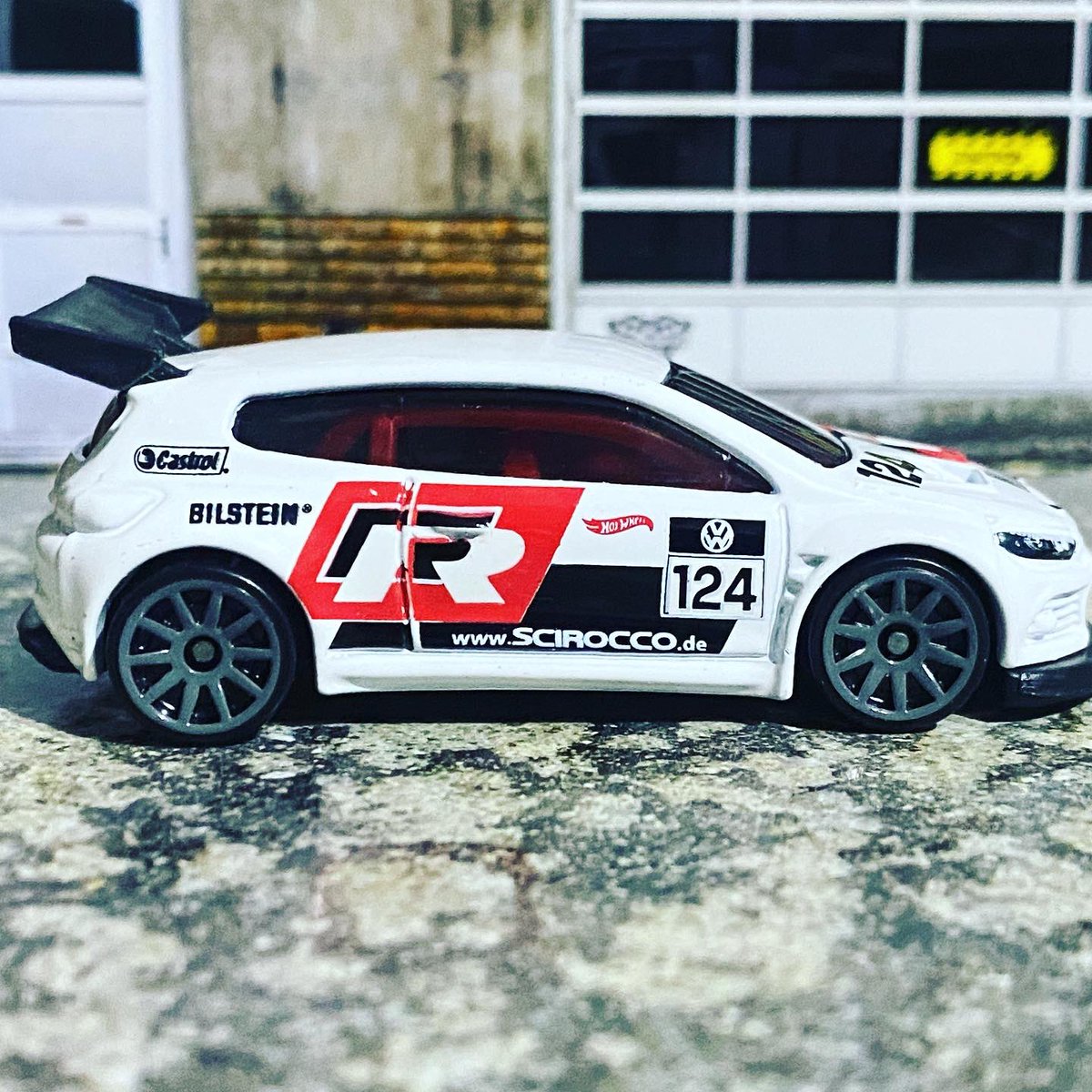 HunterGarage1's tweet photo. Volkswagen Scirocco GT 24 de HOTWHEELS 

#volkswagen #sciroccoclub #hotwheelsdecals 

@hotwheels
@mattel @mattelcreations @volkswagen @volkswagenmexico @vwbrasil @vw https://t.co/ArFRqZGOsJ