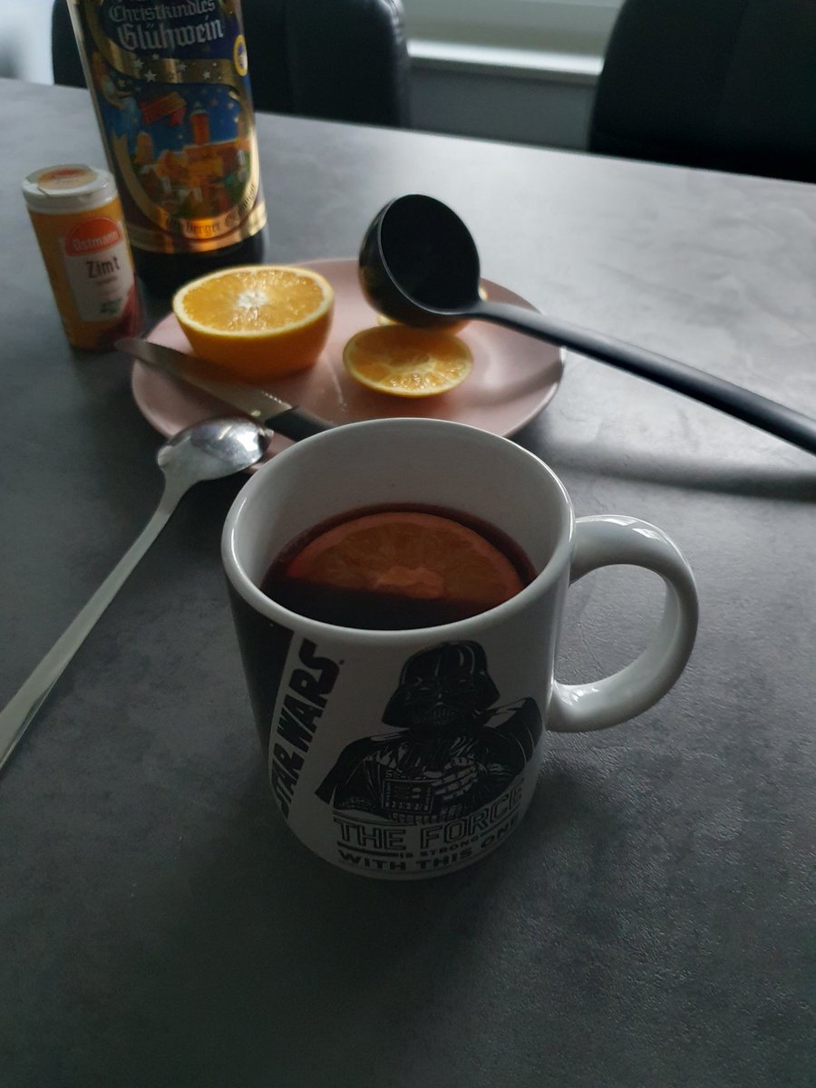 ReikoJuhst's tweet photo. Schnee+Glühwein=Traumhaft 😇 https://t.co/Dgf3GIbtD7
