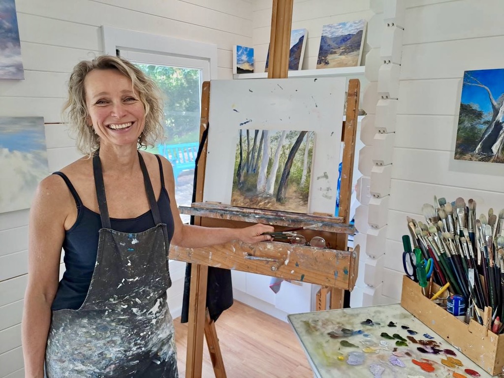 to connect more deeply with herself and the rest of the natural world.
lowermtnslocalnews.com/corinne-loxton…